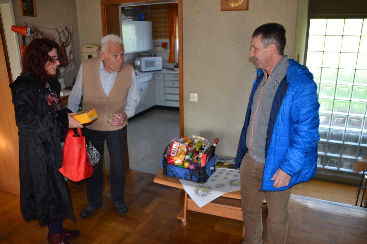 Die Abordnung des TSV beim Gratulieren